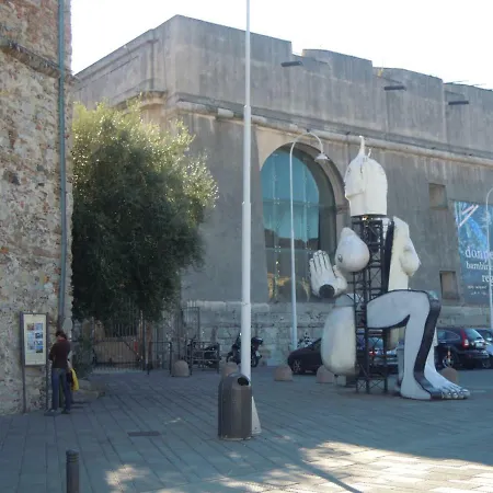 Porta Sul Porto Antico Apartment *