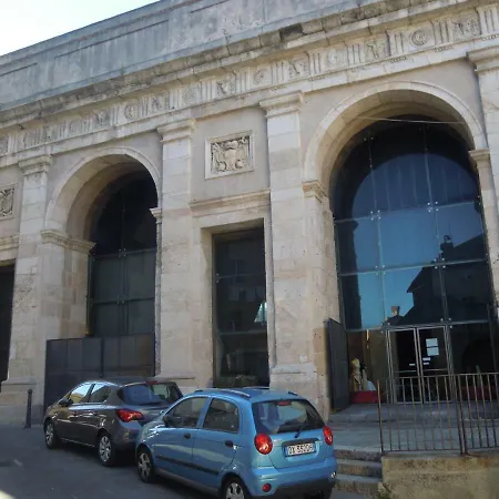 Porta Sul Porto Antico *