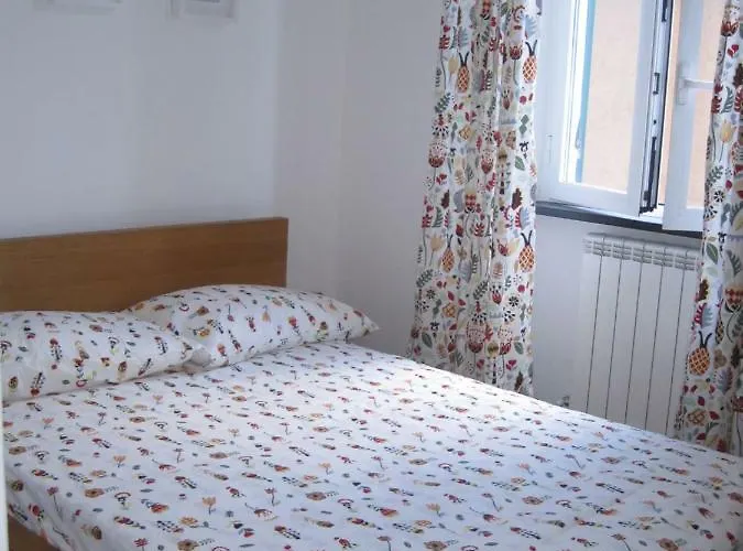 Porta Sul Porto Antico