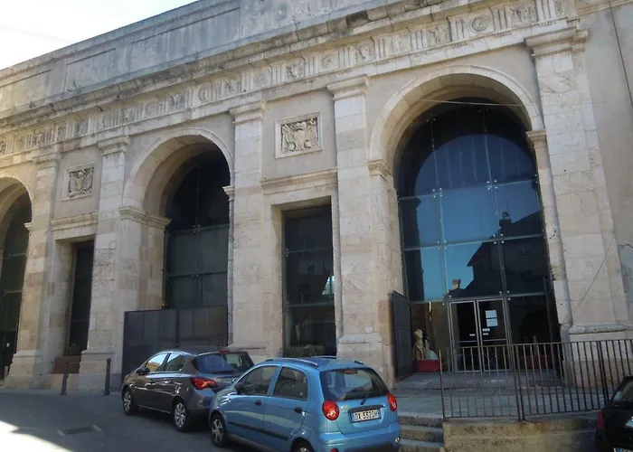 Porta Sul Porto Antico *